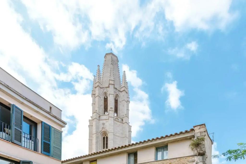 Flateli Pou Rodó 1 - главное фото