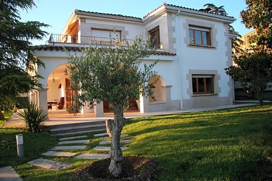 Montjuic Bed & Breakfast - главное фото