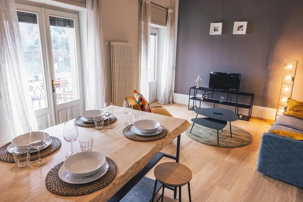Elide B Tastefully Furnished Apartment Lakefront - главное фото