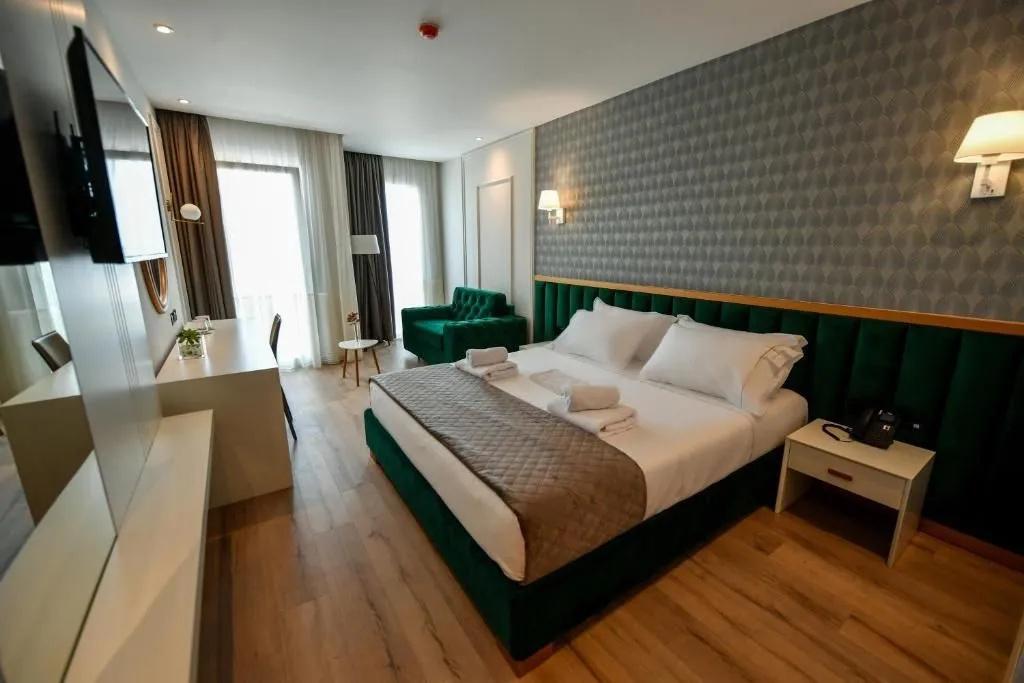 Iliad Hotel - главное фото