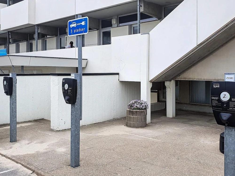 4 Person Holiday Park Home in Blokhus - главное фото