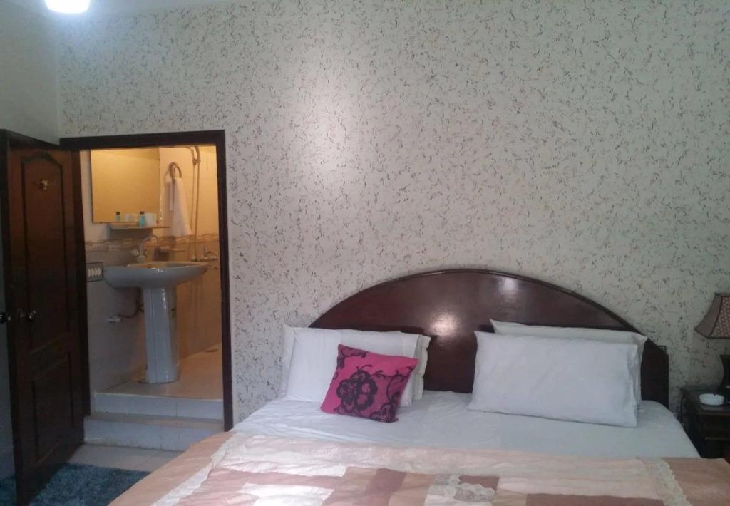 Hilltop Hotel - главное фото