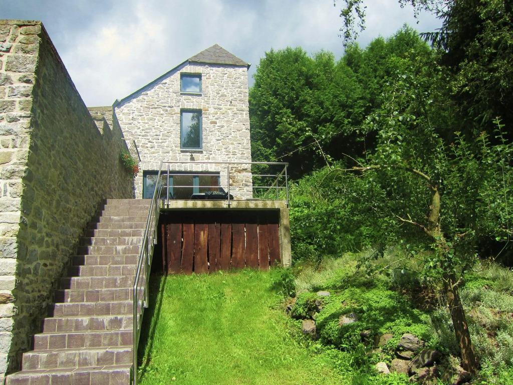 Apartment Near Forest and Hiking Trails - главное фото