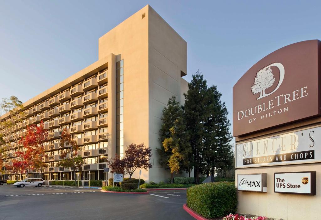 DoubleTree by Hilton San Jose - главное фото
