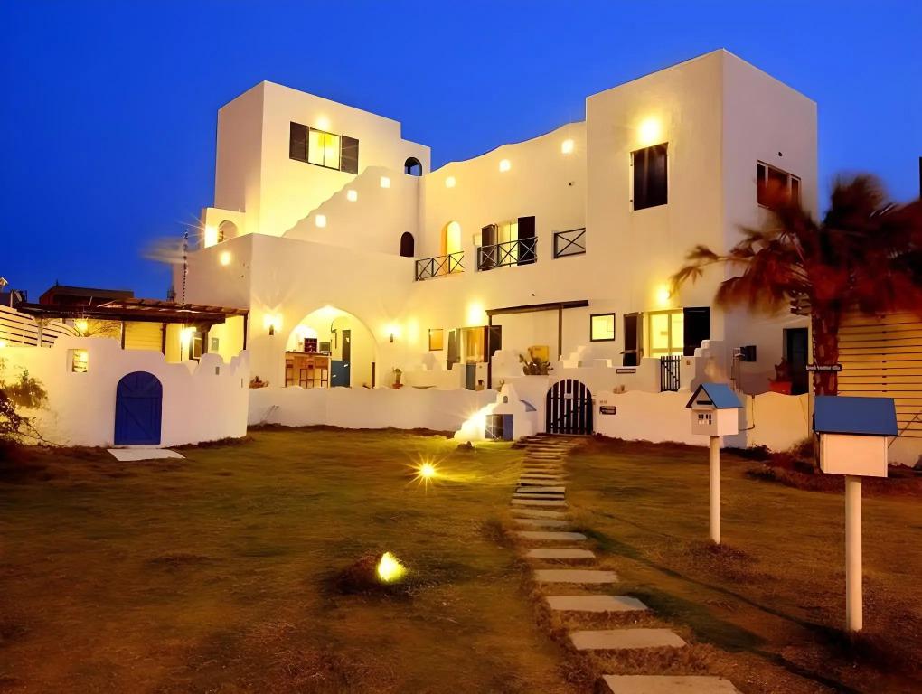 Greek frontier villa - главное фото