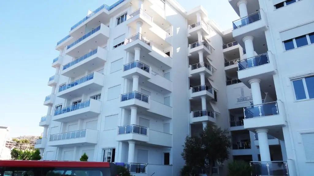 White Residence Luxury Apartments - главное фото