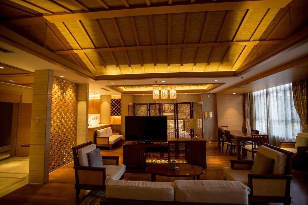 Grand Metropark Hotel Violet Swan - главное фото