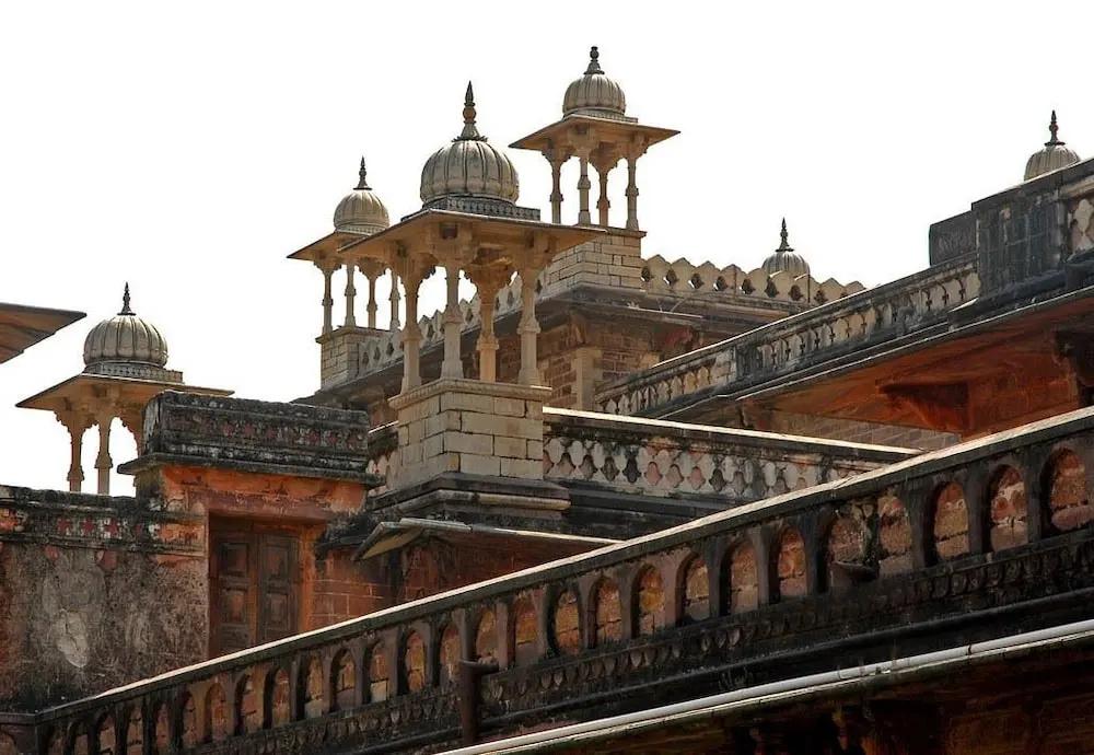 Brijraj Bhawan Palace Hotel - главное фото