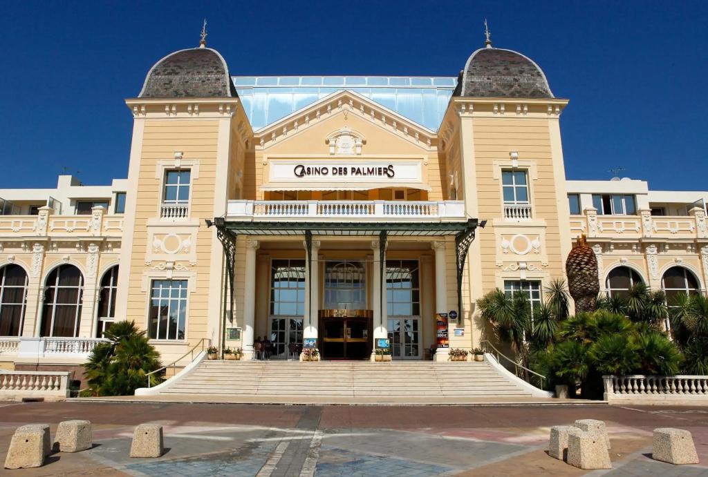 Hotel des Palmiers - главное фото