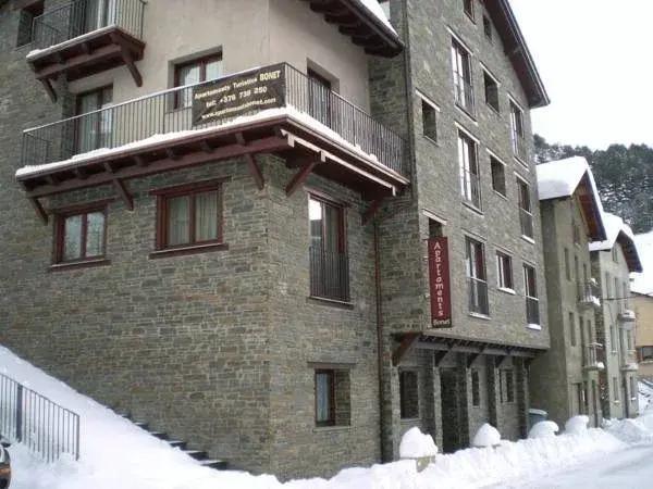 Apartamentos Bonet - главное фото