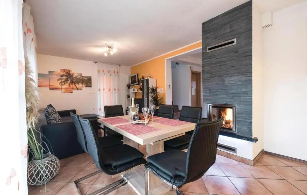 Holiday home Betiga 10 - главное фото