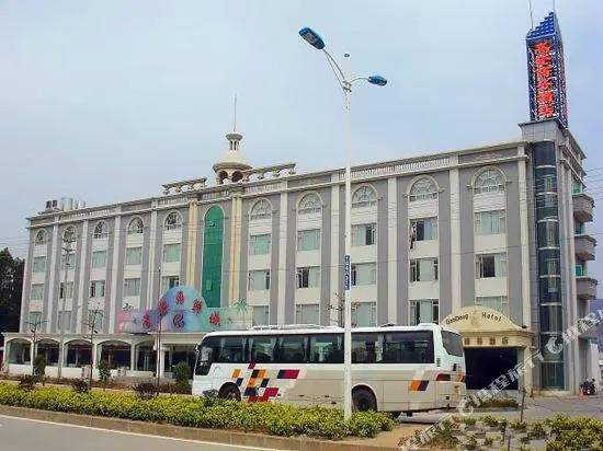 Gaodeng Business Hotel - главное фото