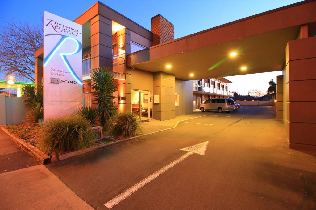 Fitzherbert Regency Motor Lodge - главное фото