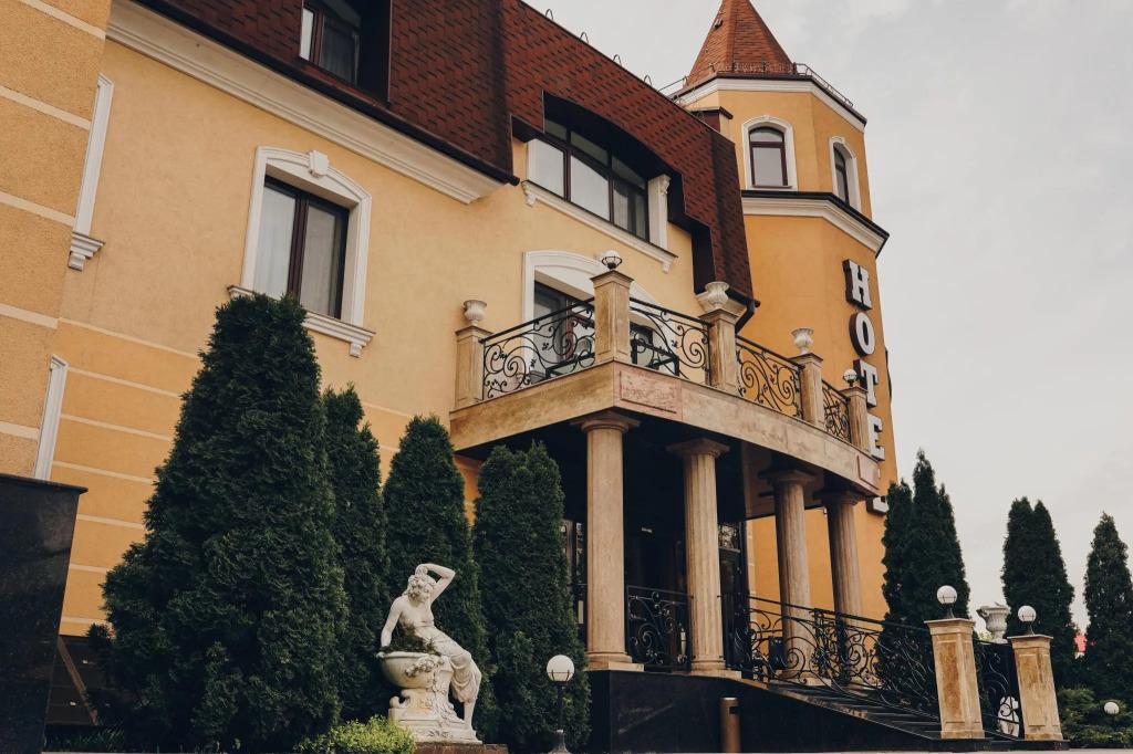 Замковый Парк-Отель - главное фото