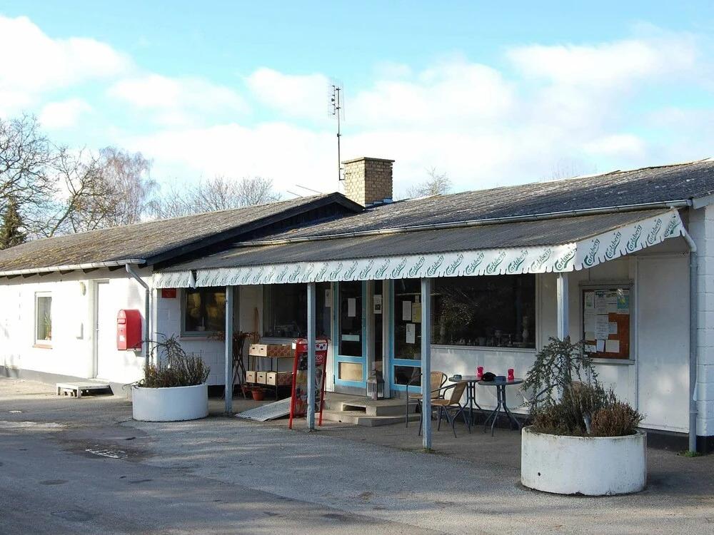 Modern Holiday Home in Maribo Denmark With Garden - главное фото