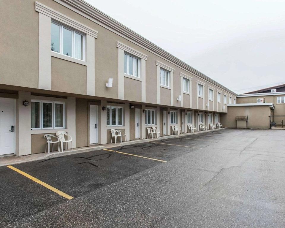 Quality Inn Mont-Laurier - главное фото