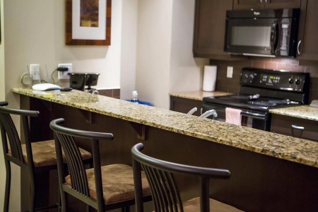 Silver Rock Condos - главное фото