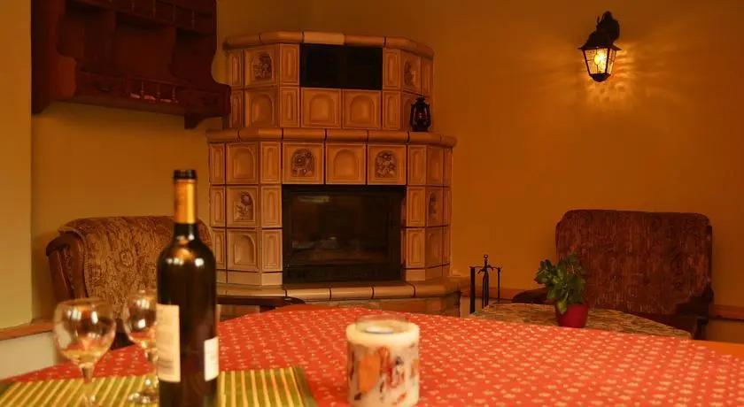 Almaliget Apartmanház - главное фото