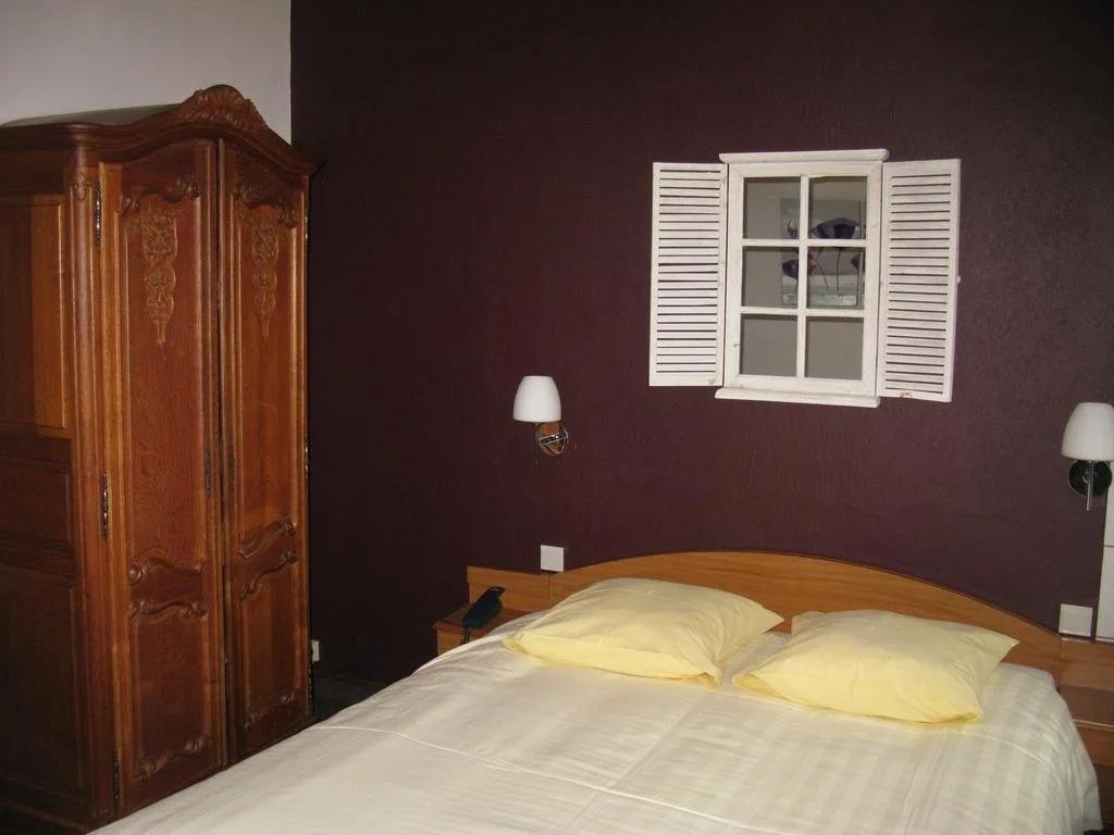 Hotel les Genets - главное фото