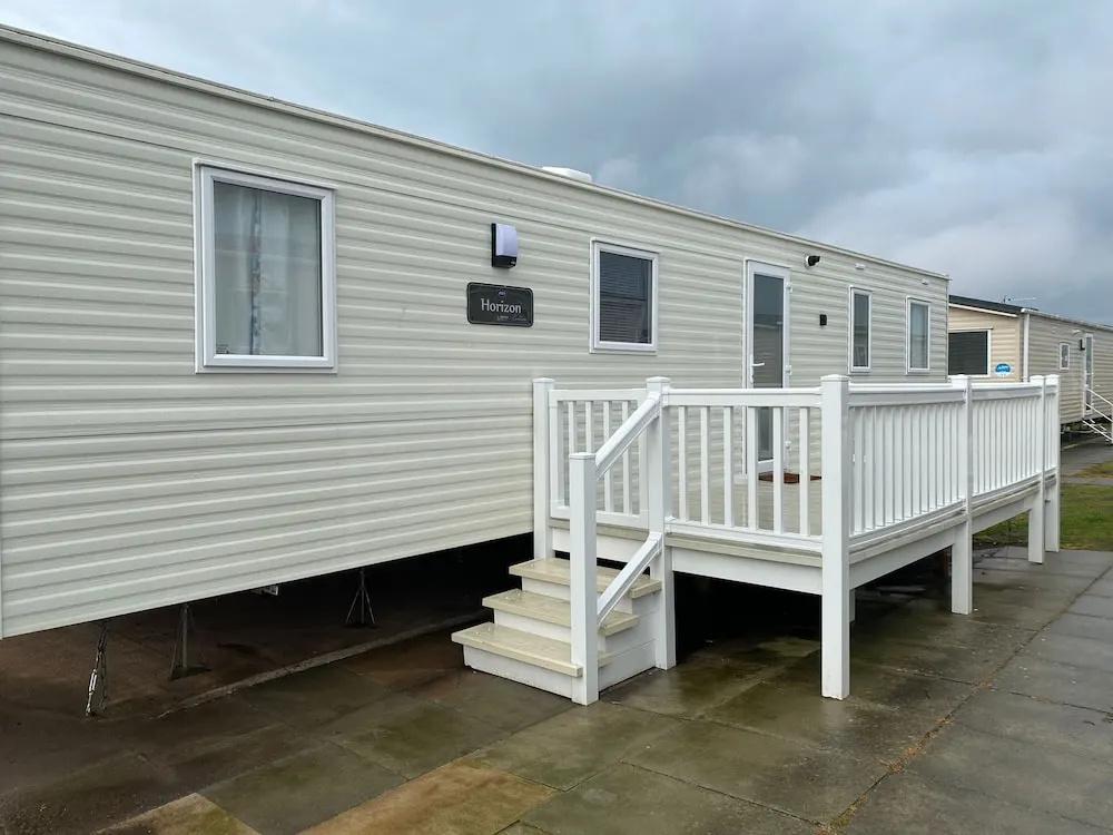Immaculate 3 Bedroom Caravan in Presthaven - главное фото