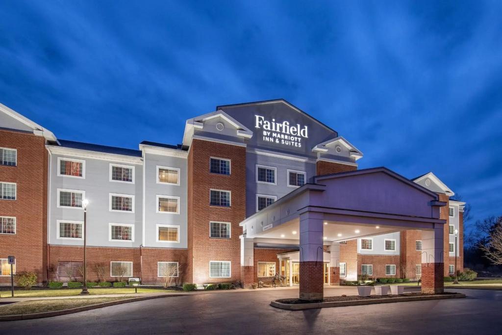 Fairfield Inn & Suites by Marriott Saratoga Malta - главное фото