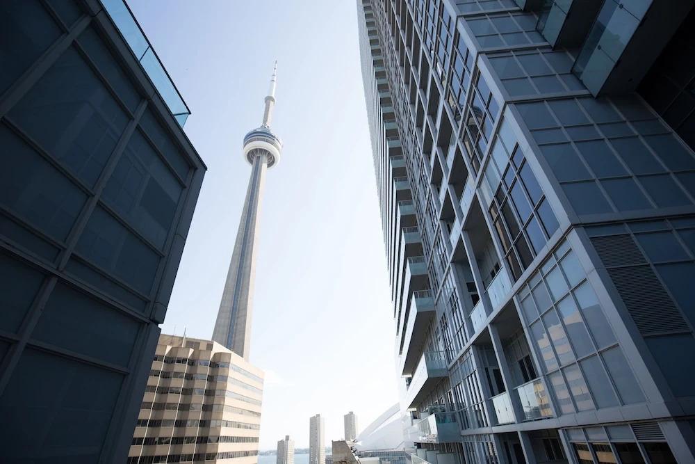 Atlas Suites Entertainment District - главное фото