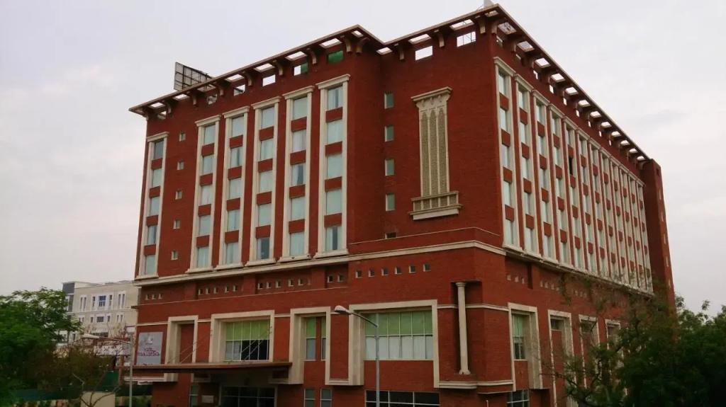 Hotel Royal Orchid Jaipur - главное фото