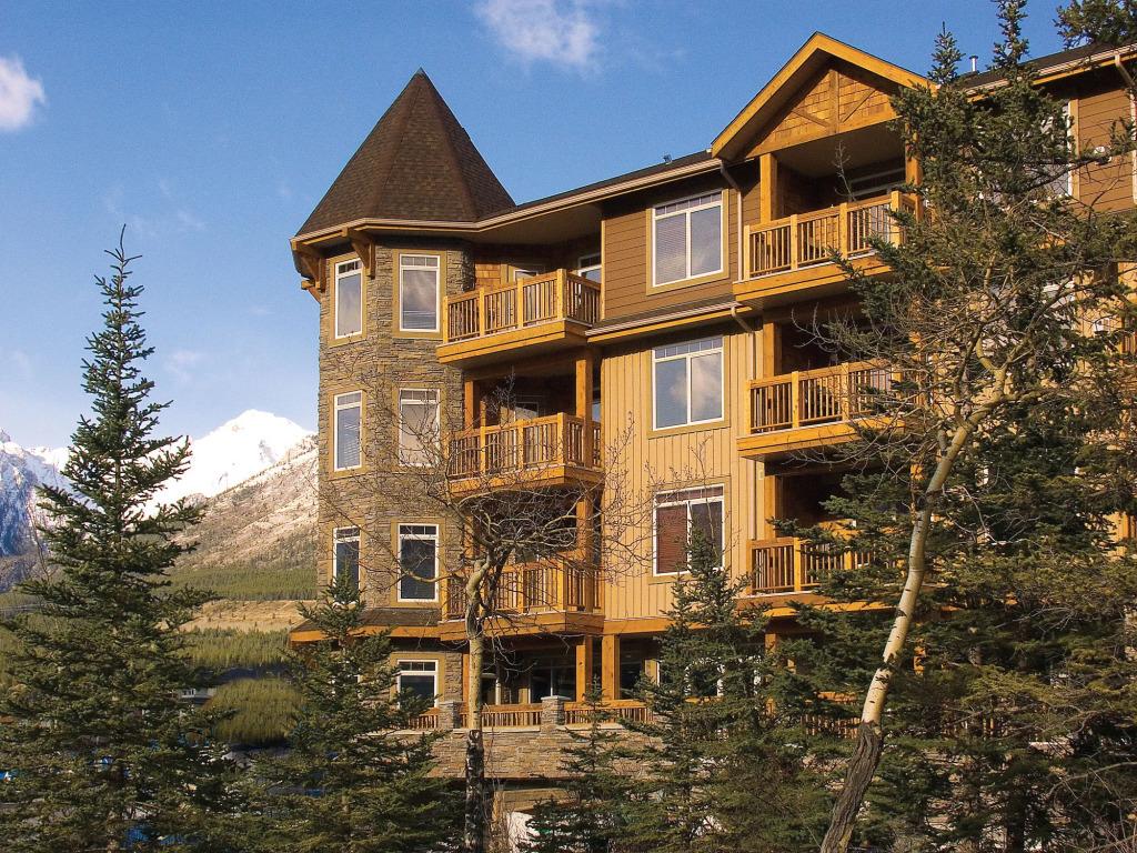 Falcon Crest Lodge by CLIQUE - главное фото