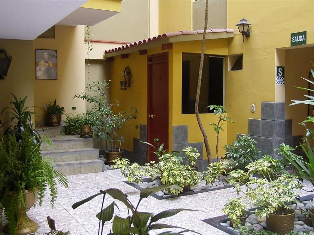 Hostal Milano Surco - главное фото