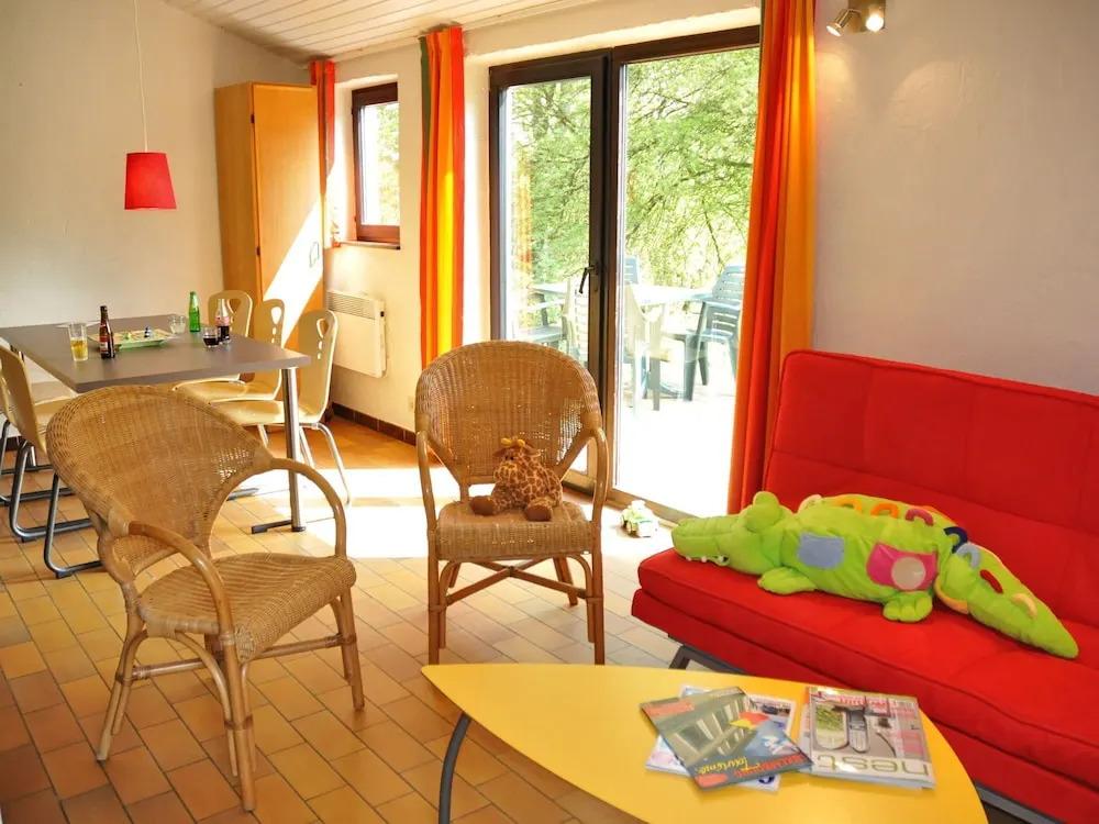 Cozy Bungalow With a Fireplace, Near the Forest, Near Virton - главное фото