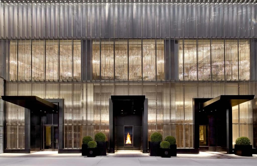 Baccarat Hotel and Residences New York - главное фото
