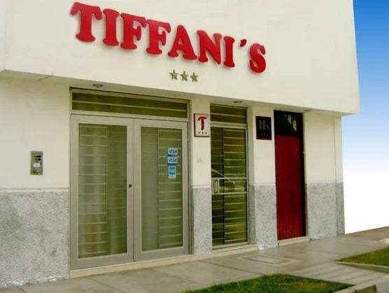 Hostal Tiffanis - главное фото