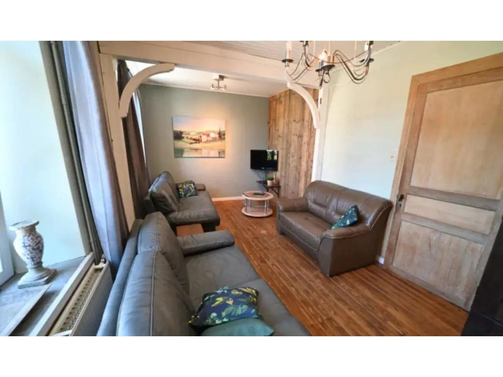 Holiday Home in Hotton Near Caves of Hotton - главное фото