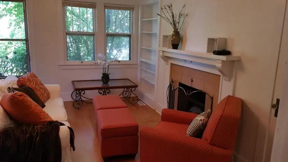 Retro 1 Bdrm-Comfy King-Walk Downtown - главное фото