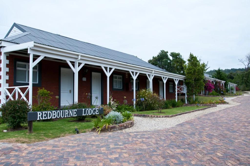 Redbourne Country Lodge- Lion Roars Hotels & Lodges - главное фото