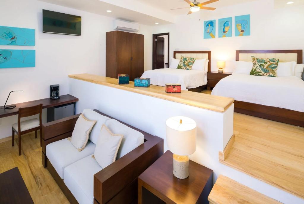 Grand Roatan Caribbean Resort - главное фото