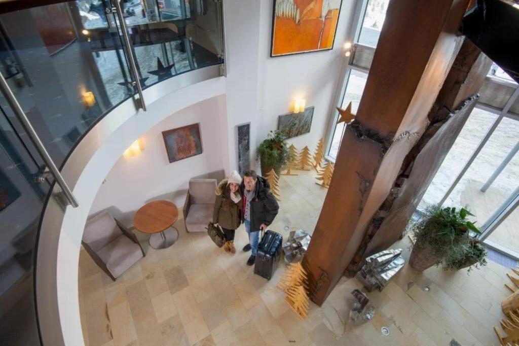 Hotel Enzian - главное фото