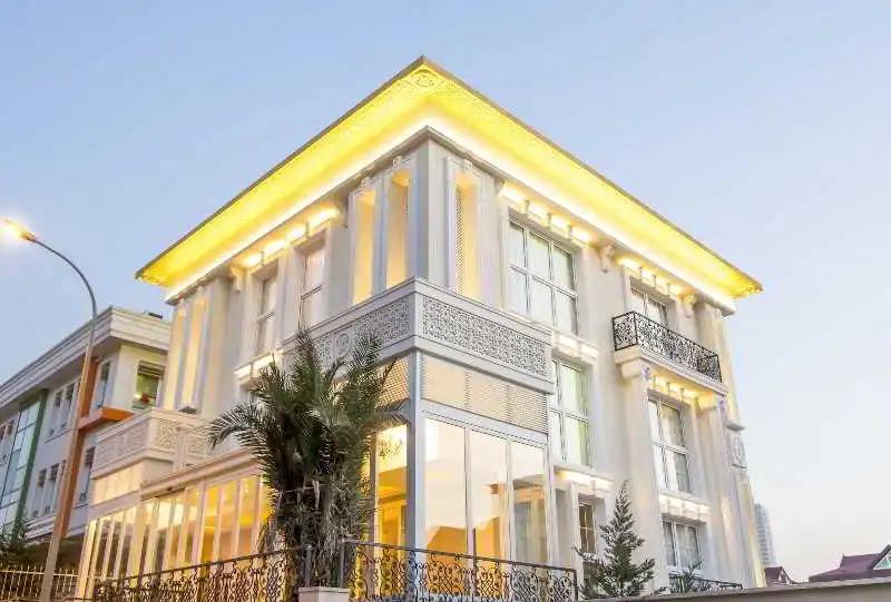 Elegance Asia Hotel - главное фото