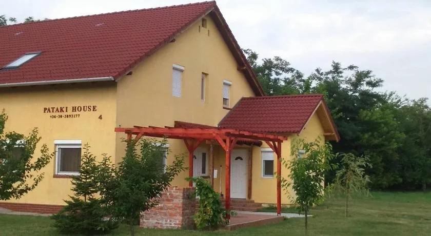 Pataki House - главное фото