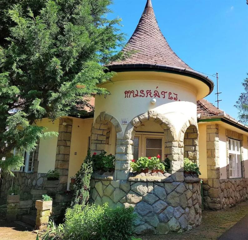 Muskátli Üdülőház - главное фото