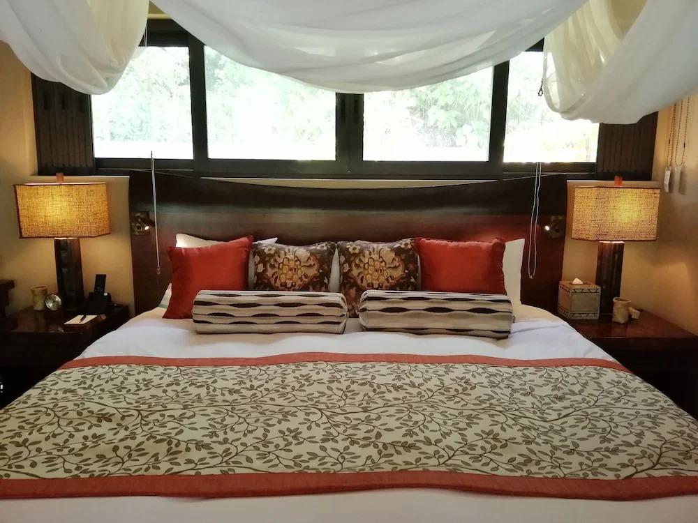 The Pristine Villas and Bungalows at Palau Pacific Resort - главное фото