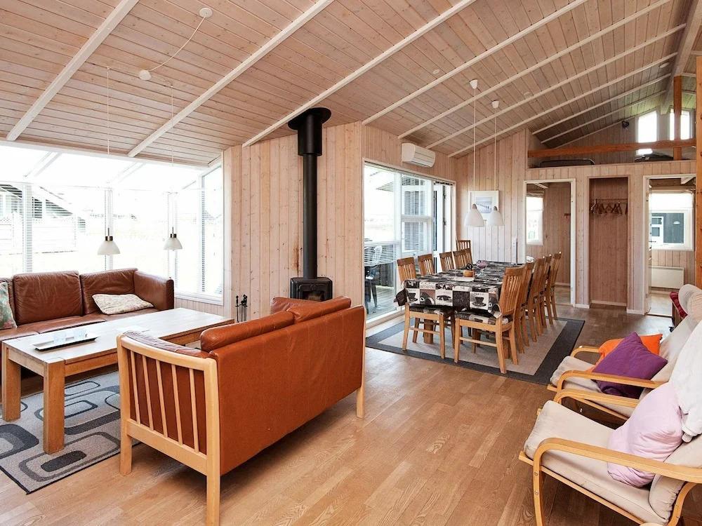 Cozy Holiday Home in Juelsminde With Swimming Pool - главное фото