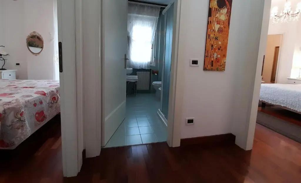 Luxury House Bed and Breakfast - главное фото
