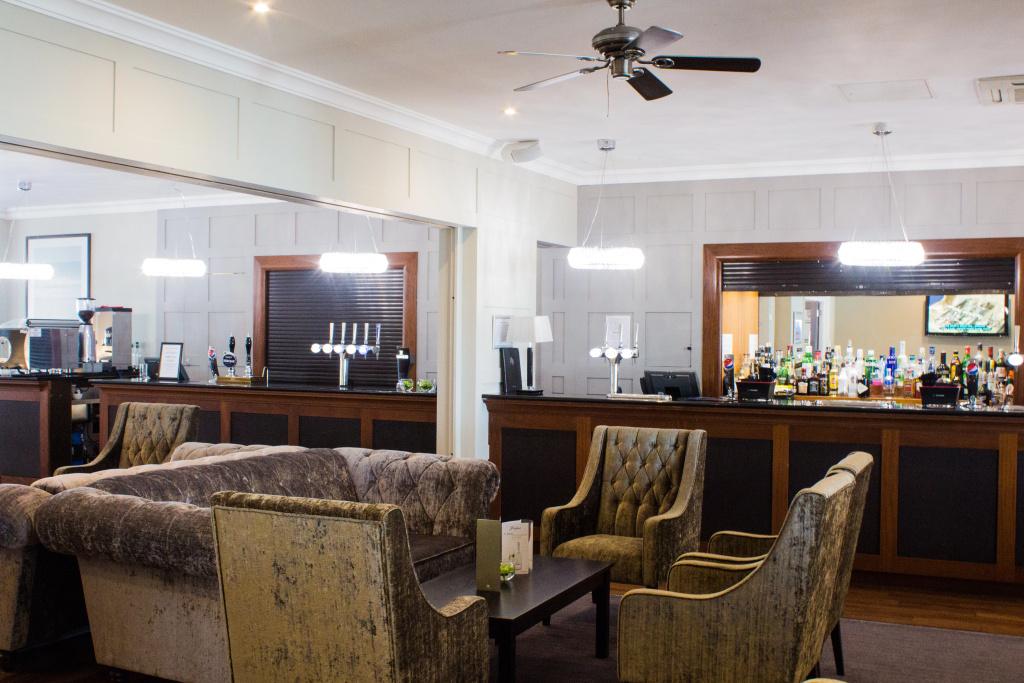 Sandbanks Hotel - главное фото