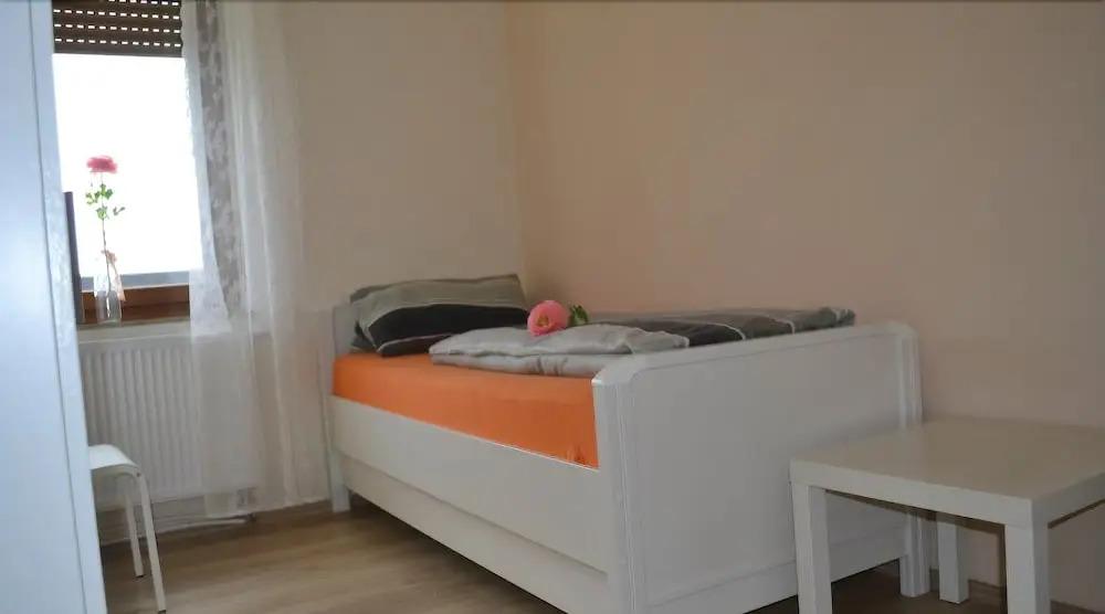 Pension Highway 4 - главное фото