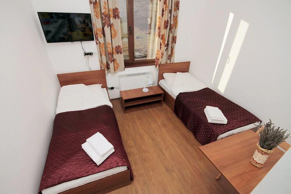 Yan BibiYan Guest House - главное фото