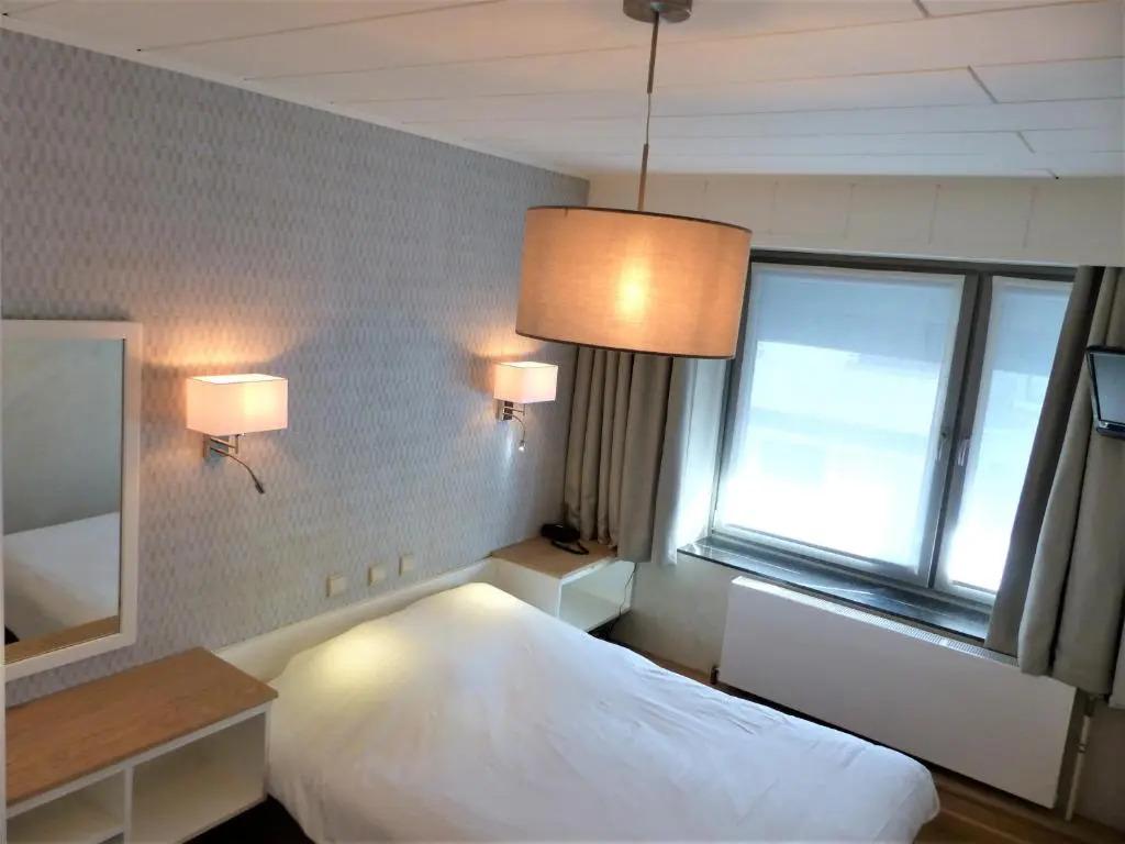 Hotel Du Midi - главное фото