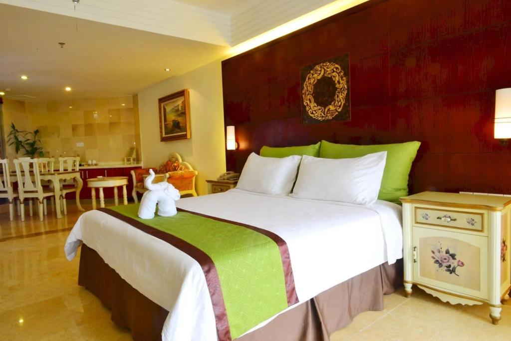 Xinglong Old Banyan Hotel - Wanning - главное фото