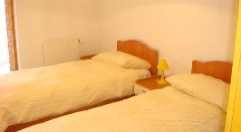 Balatoni Lakófalu - главное фото