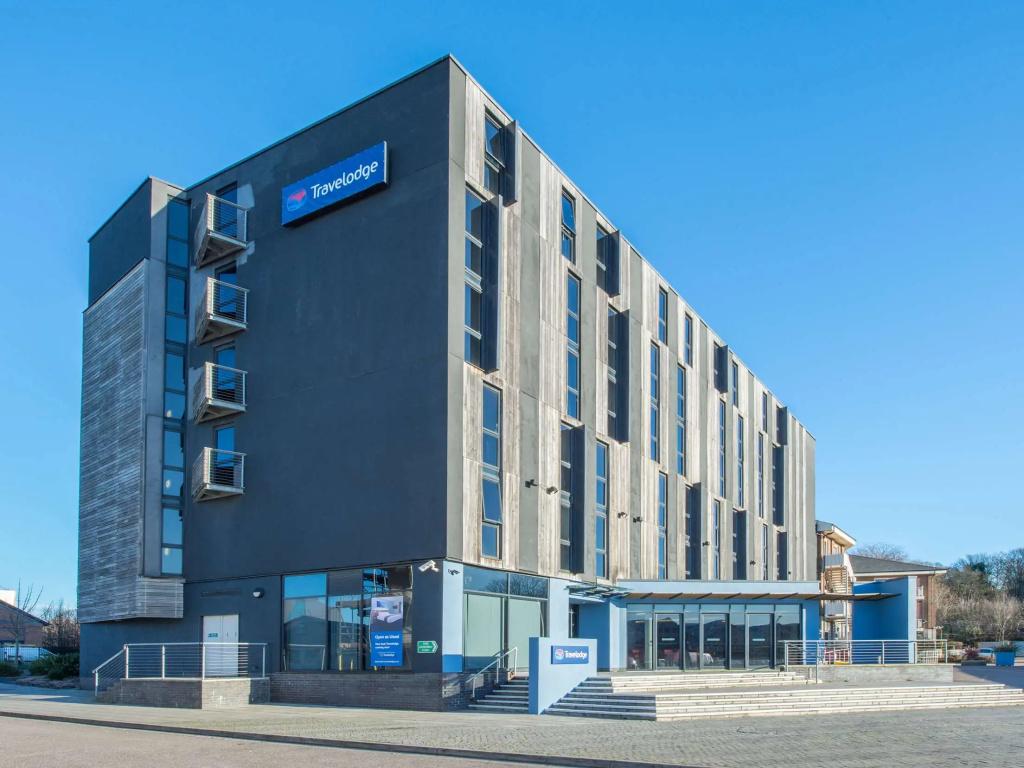 Ramada Encore Hotel - главное фото